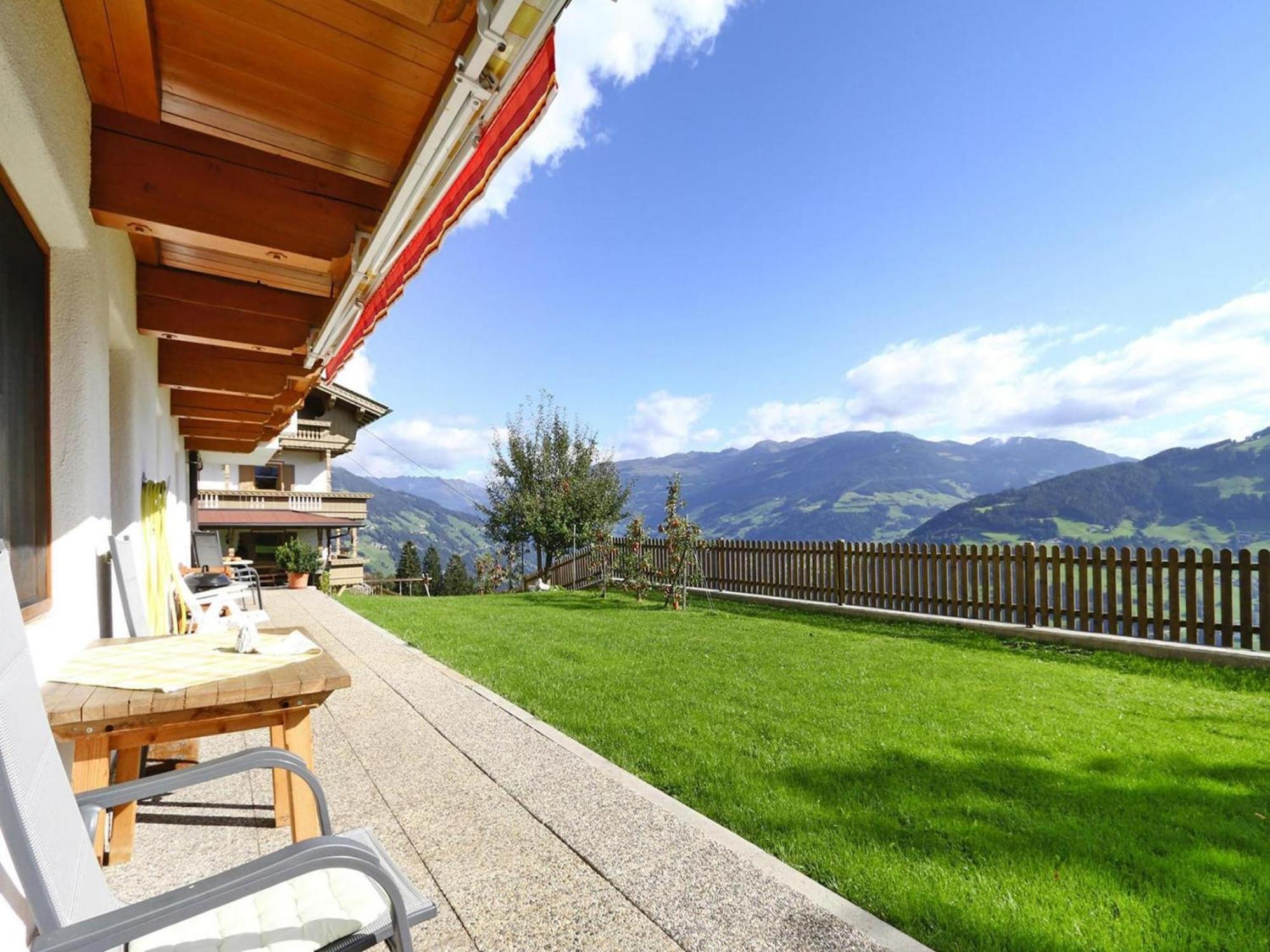 Apartment In Hippach Im Zillertal In The Mountains Muhlen  المظهر الخارجي الصورة