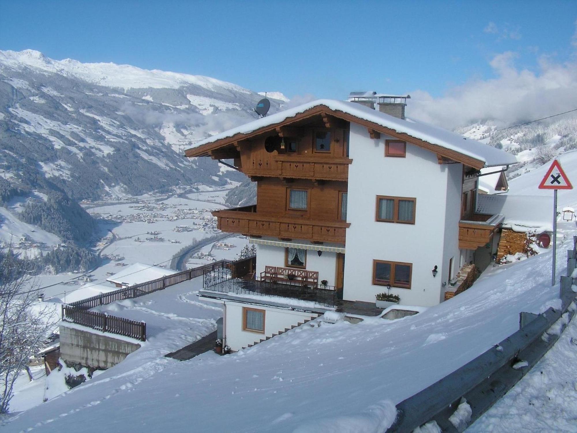 Apartment In Hippach Im Zillertal In The Mountains Muhlen  المظهر الخارجي الصورة